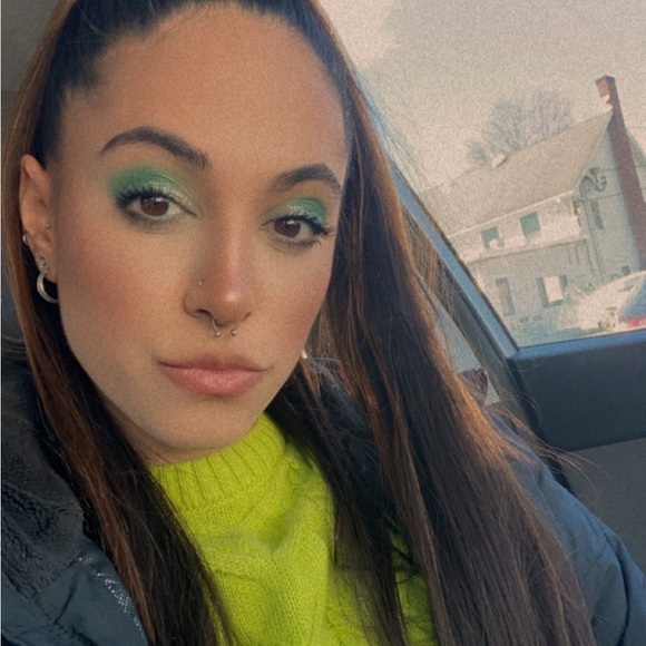 Meet your Posher, Frankie 💋 - Picture 8 of 10